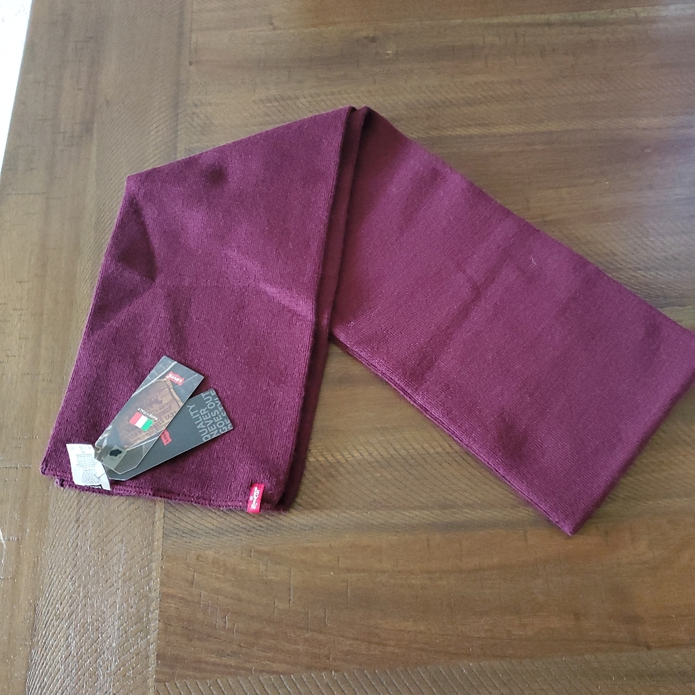 Levi's  NEW Men's One Size maroon Made in Italy Sc